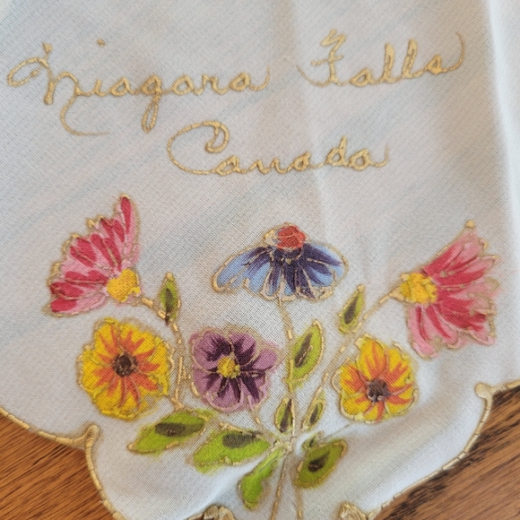 Vintage Hankie Trio ~ Niagara Falls, Canada ~ Flowers & Falls! Pretty Images! - Picture 7 of 16